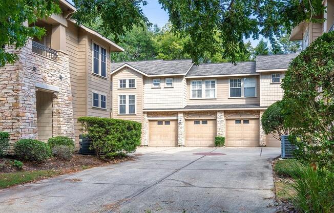 67 SCARLET WOODS CT