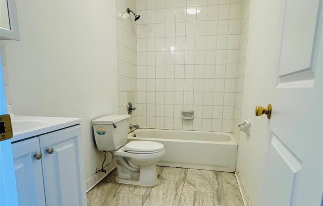 2 beds, 1 bath, 1,200 sqft, $3,050, Unit 3