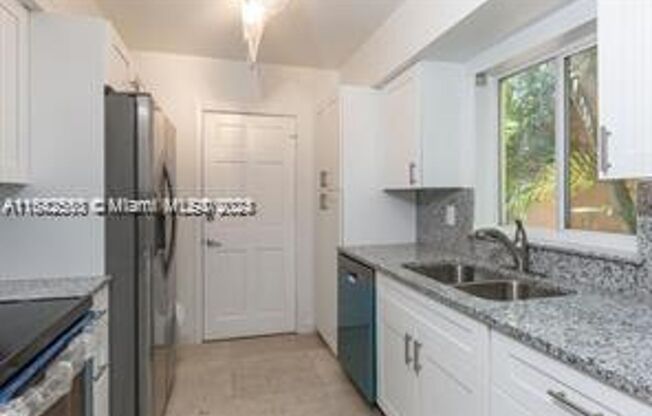 3 beds, 2 baths, $3,600