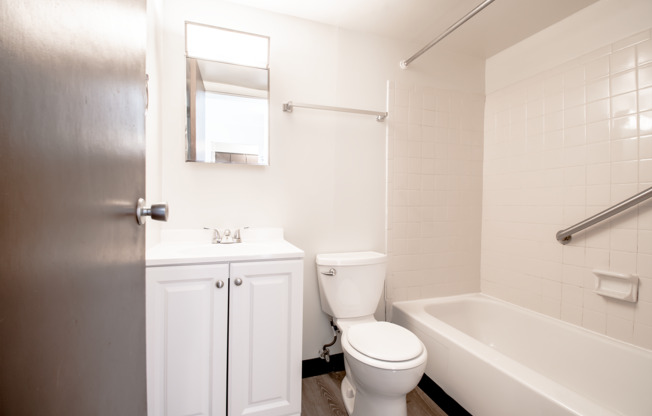 1 bed, 1 bath, 529 sqft, $850, Unit Pine Cone Village C-24