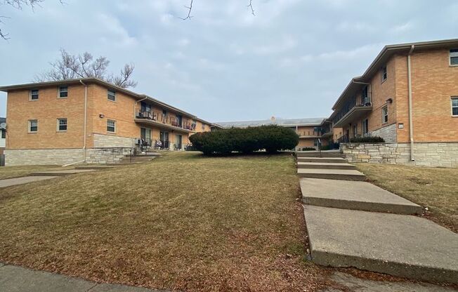 8552 W. Appleton Ave.