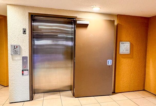 1 bed, 1 bath, $2,850, Unit #125