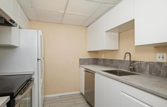 2 beds, 2 baths, $1,695, Unit # #C 12