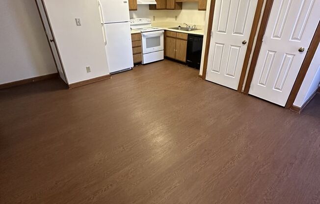 1 Bedroom 1 Bathroom Condo!