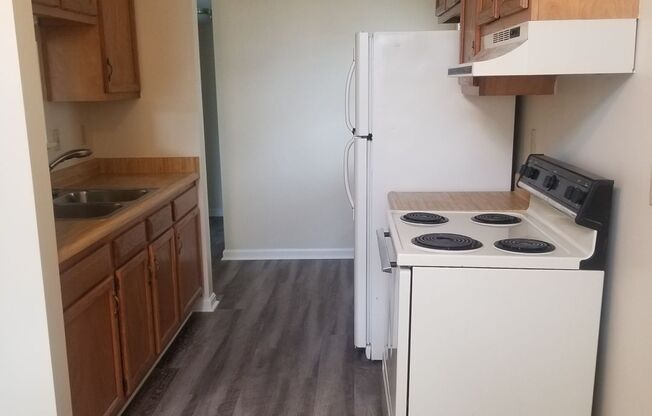 Hodge St., 105