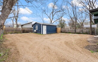 1118 EBERT AVE