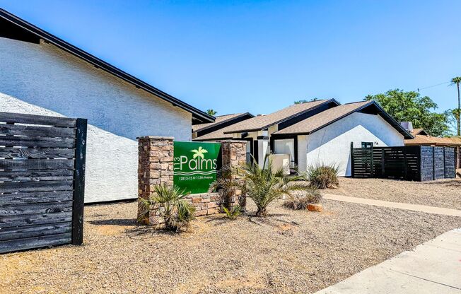 113 Palms