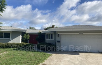 1471 PINELLAS PT DR S