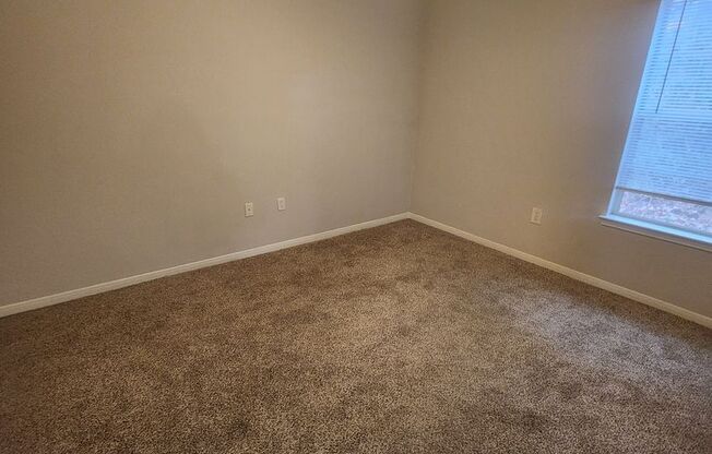 2 beds, 2 baths, 975 sqft, $975, Unit 91