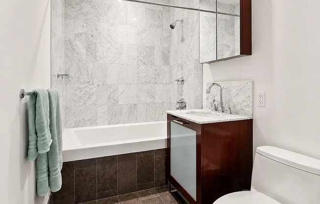 1 bed, 1 bath, 557 sqft, $5,500, Unit 25D