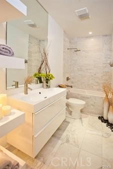 Studio, 1 bath, 600 sqft, $2,895, Unit 216