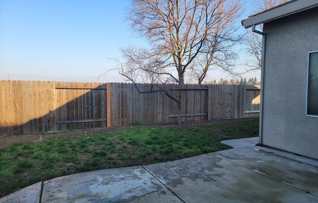4 beds, 3 baths, $2,795