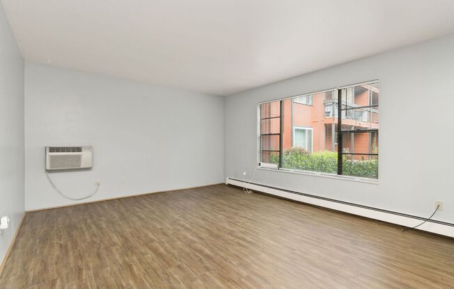 2 Bedroom, 1 Bathroom Apartment.