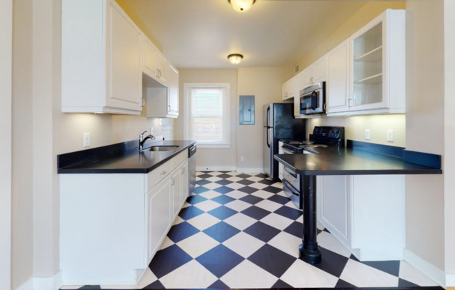 Carberry Apartments (503 N. 40th St.)