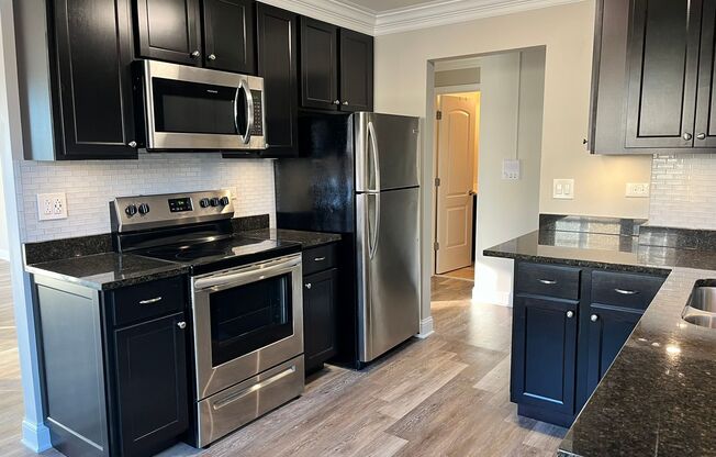 1 bed, 1 bath, 685 sqft, $1,825, Unit 15