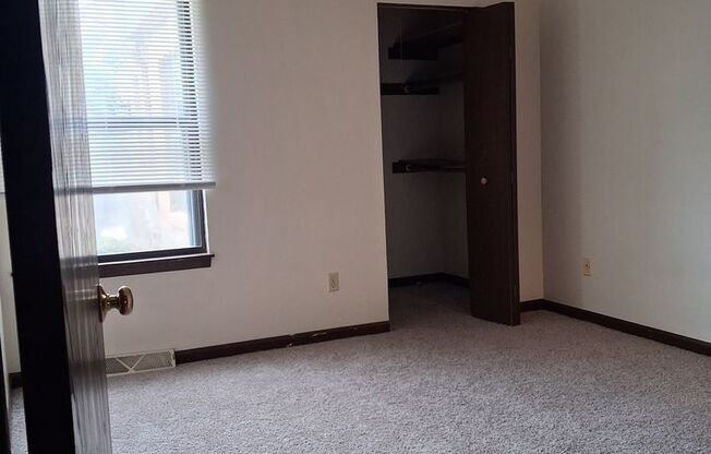 2 beds, 1.5 baths, 1,000 sqft, $1,650, Unit 8167-8167B