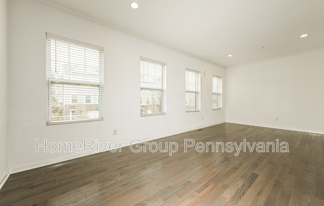 216 FAULK DR