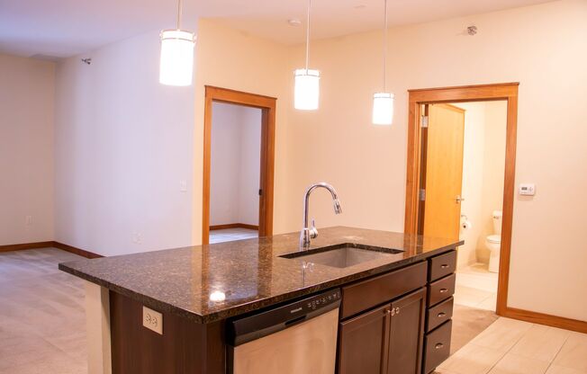 1 bed, 1 bath, $1,325, Unit 312