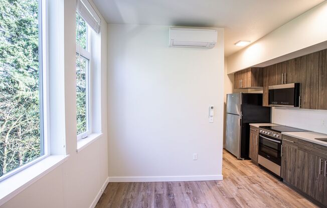 1 bed, 1 bath, 372 sqft, $1,425, Unit 505