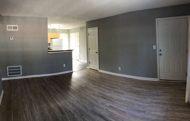 2 beds, 1 bath, $1,500, Unit # #E 3