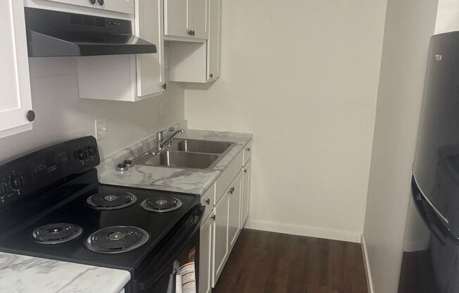 1 bed, 1 bath, $850, Unit 89