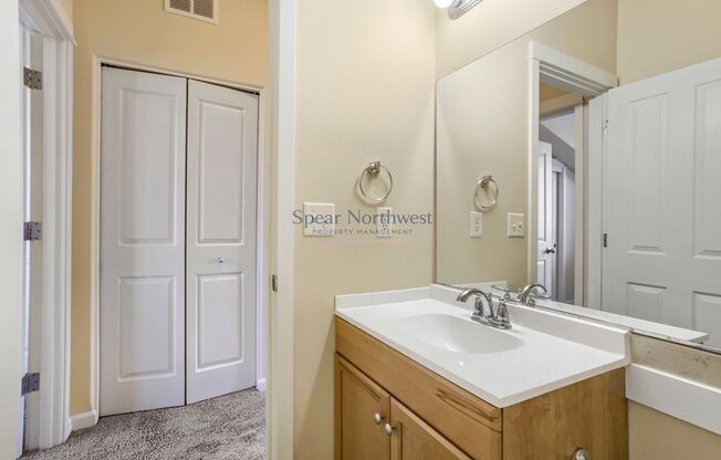 3 beds, 3.5 baths, $2,695