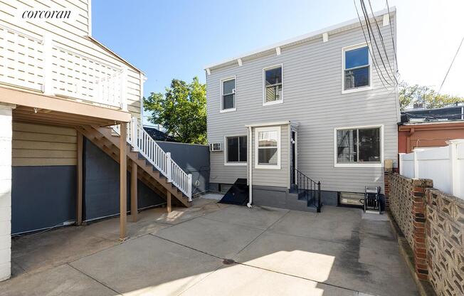 41 E 2 ST