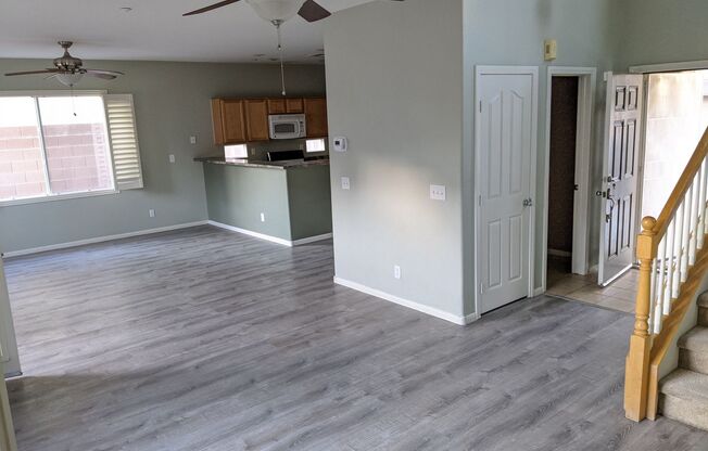 8956 AURORA BAY CT