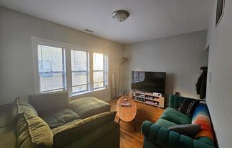 2 beds, 1 bath, 775 sqft, $1,725, Unit 3010-2N