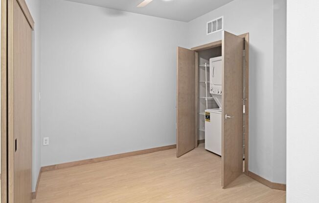 Studio, 1 bath, 527 sqft, $1,670, Unit 207