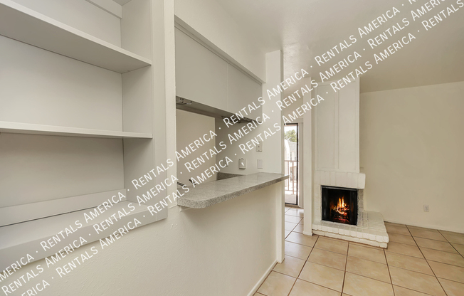 1600 N Wilmot Rd