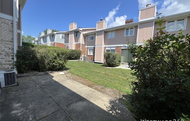 1185 LEICESTER WHEATON