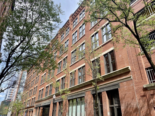 Apartments on Farnsworth Street in Boston MA Seaport