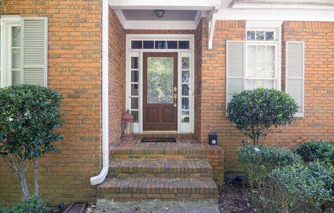 Beautiful 4/3.5 in Highly Sought-After and Convenient Buckhead Location!