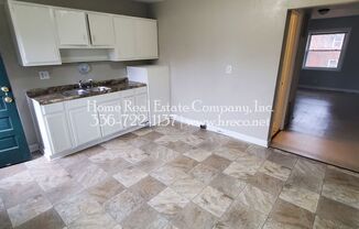 2 beds, 1 bath, $695, Unit 609-D