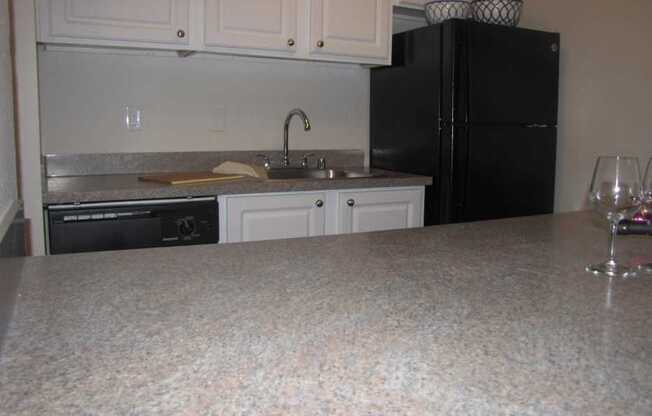 2 beds, 1 bath, 868 sqft, $1,725, Unit 102