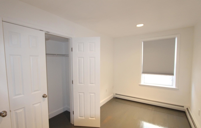 2 beds, 1 bath, 800 sqft, $4,500, Unit 9