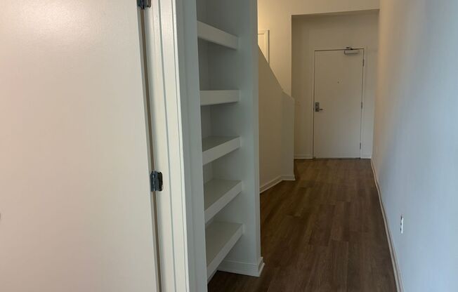 3 beds, 3 baths, 1,956 sqft, $5,030, Unit 475