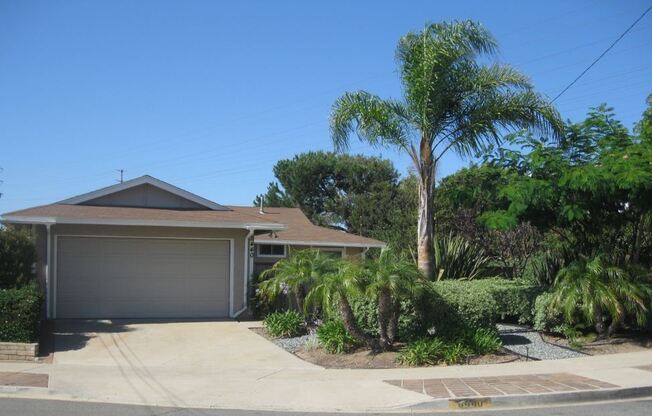 Centrally Located 3BR 2BA with Canyon View $4,250