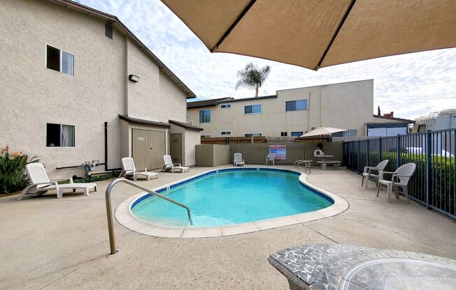 2 beds, 2 baths, $1,995, Unit 25