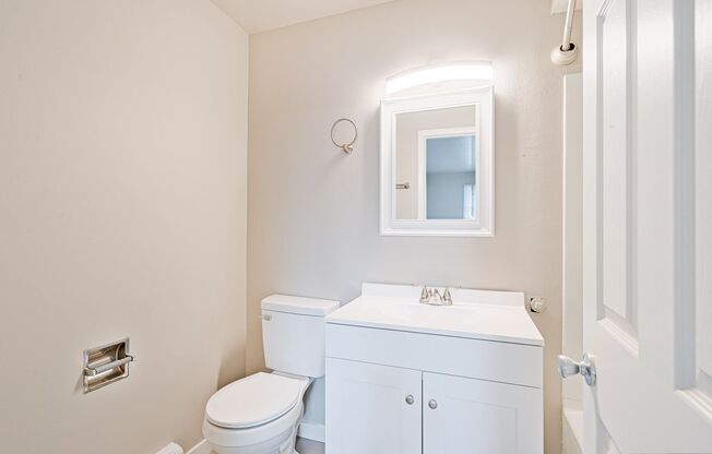 1 bed, 1 bath, 550 sqft, $949, Unit P - 02