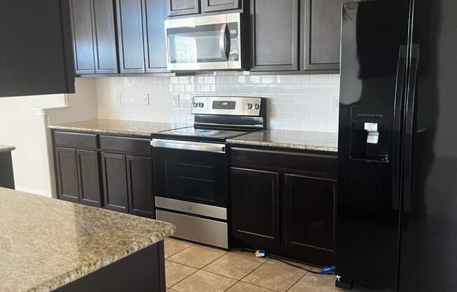 3 beds, 2 baths, $1,625