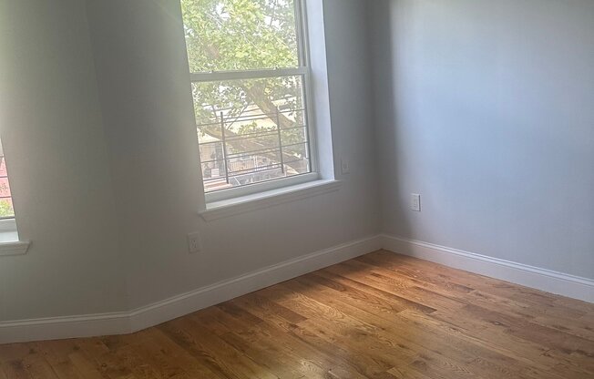 23 BARNES AVE
