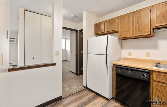 1 bed, 1 bath, 709 sqft, $1,045, Unit 2214-229