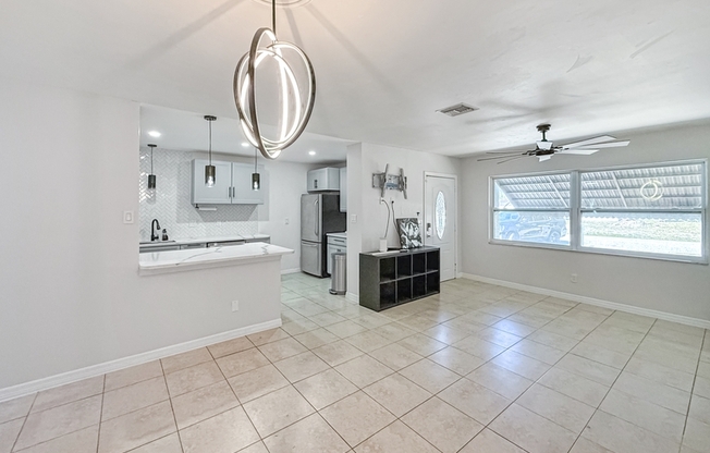 429 MORGAN CIR S