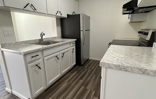 1 bed, 1 bath, 725 sqft, $1,195, Unit # 12828