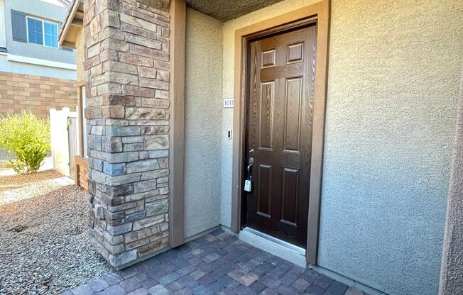 Stunning 3 Bedoom 2.5 Bath Townhome in Henderson!