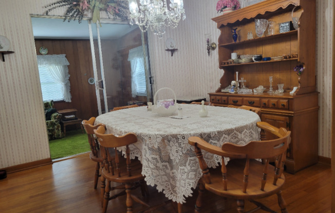 7105 N 53 ST
