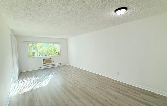 101 Glen Eyrie Avenue