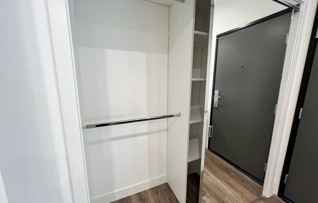 6 beds, 5 baths, 1,788 sqft, $1,600, Unit 303 - Signature Room - 2